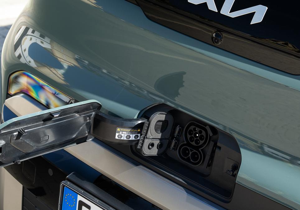 Kia PV5 - sportellino ricarica