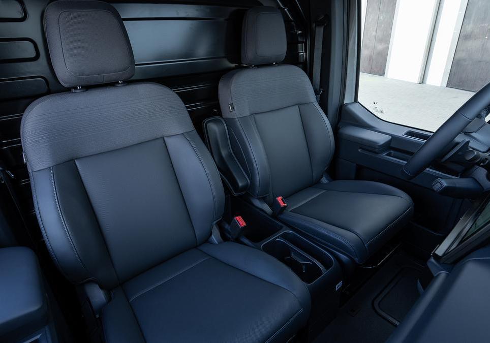 Kia PV5 Cargo - interni