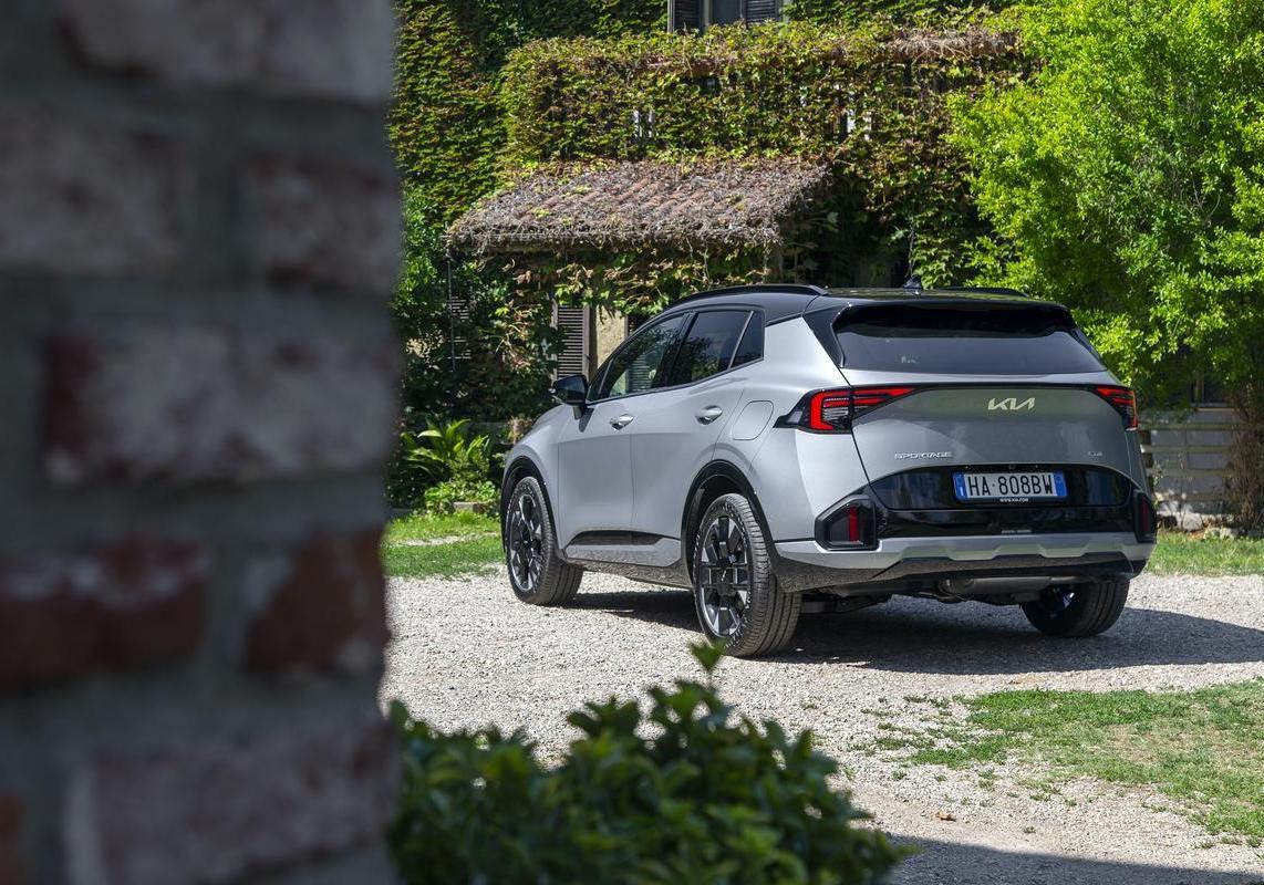 Kia Sportage 2025 diesel ibrida immagine
