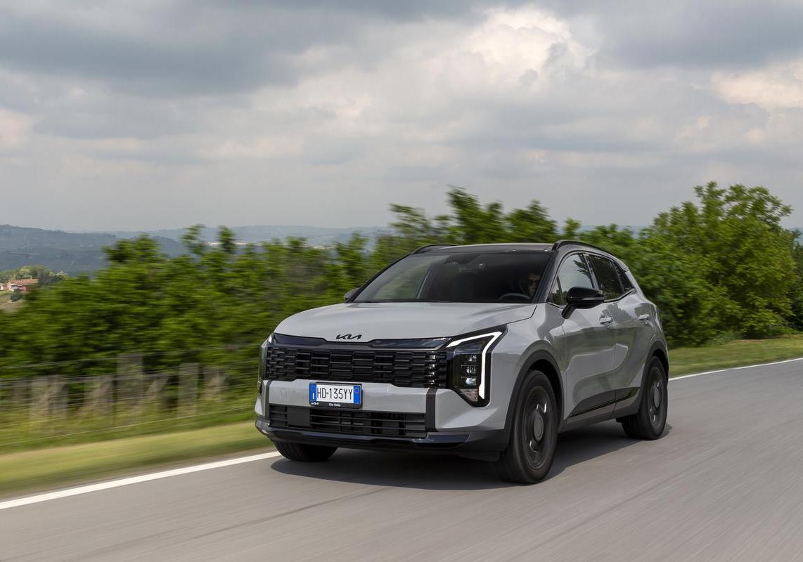 Kia Sportage Tri-Fuel 2
