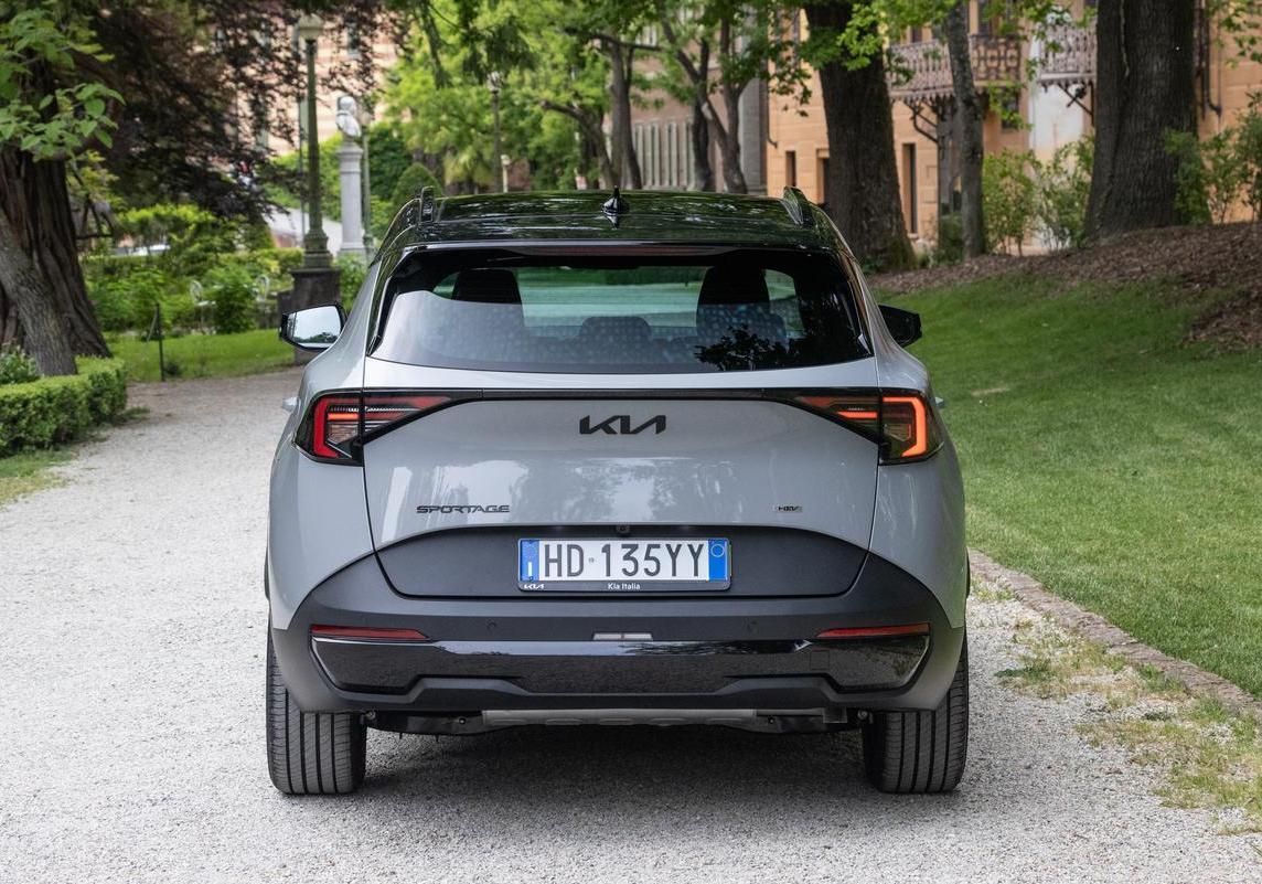 Kia Sportage Tri-Fuel 6