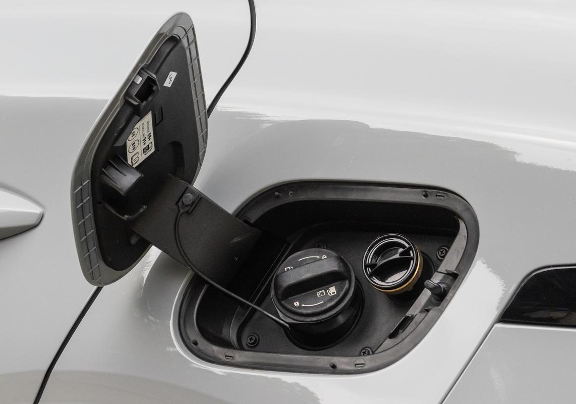 Kia Sportage Tri-Fuel serbatoi