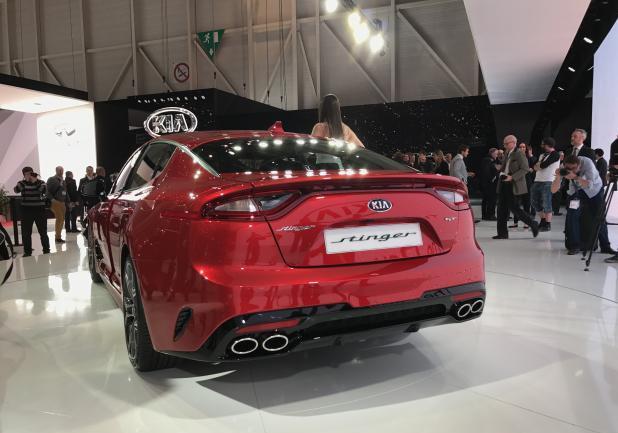 Kia Stinger al Salone di Ginevra 2017 posteriore