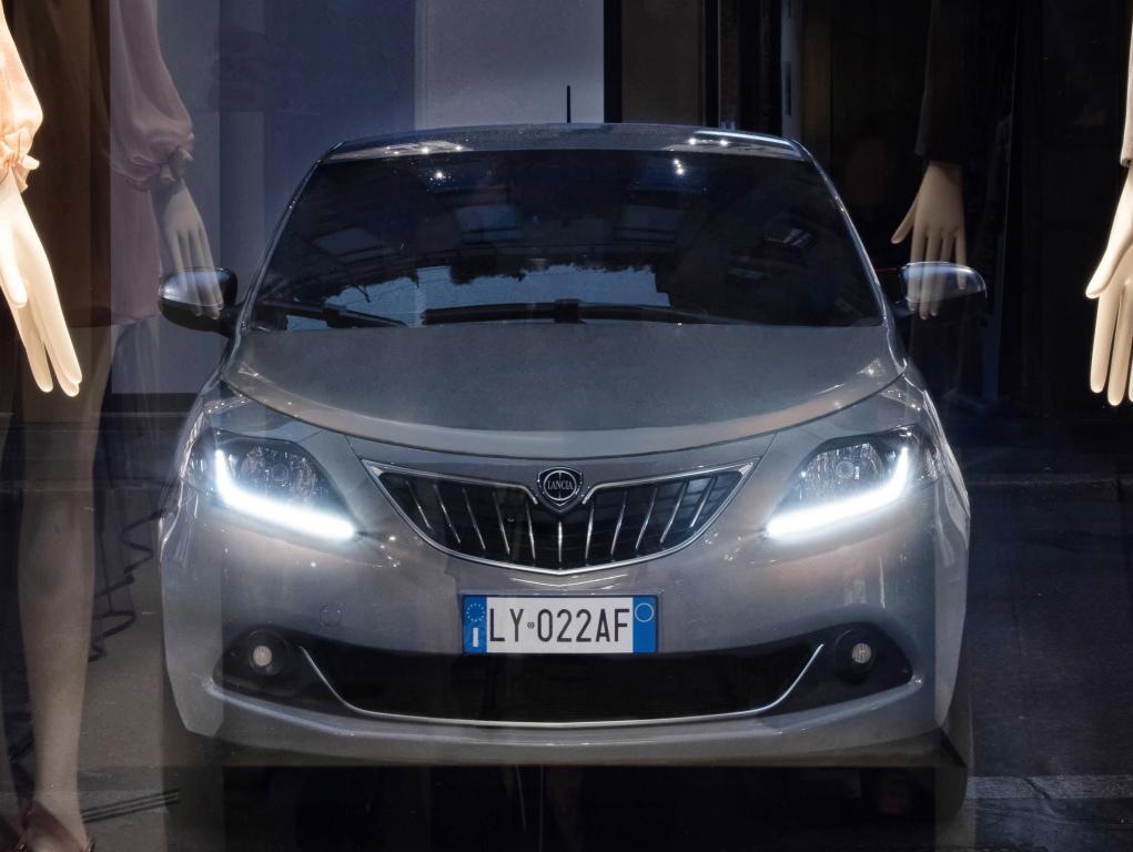 Lancia Ypsilon Ibrida 2