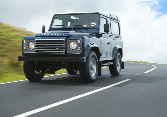 Land Rover Defender my 2013 tre quarti anteriore lato sinistro