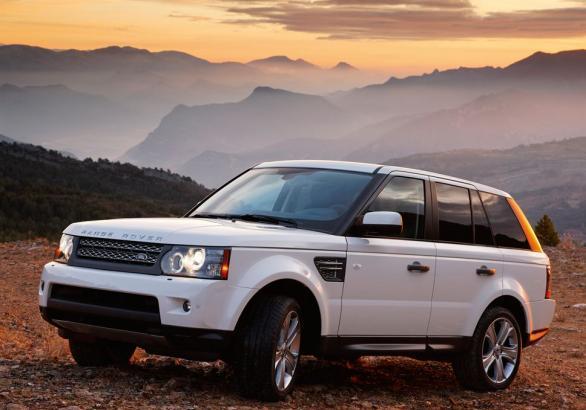 Land Rover Range Rover Sport tre quarti anteriore