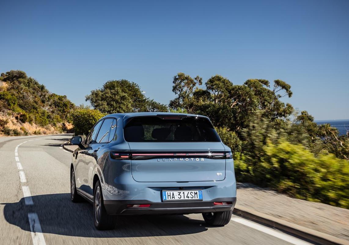 Leapmotor B10 elettrica posteriore