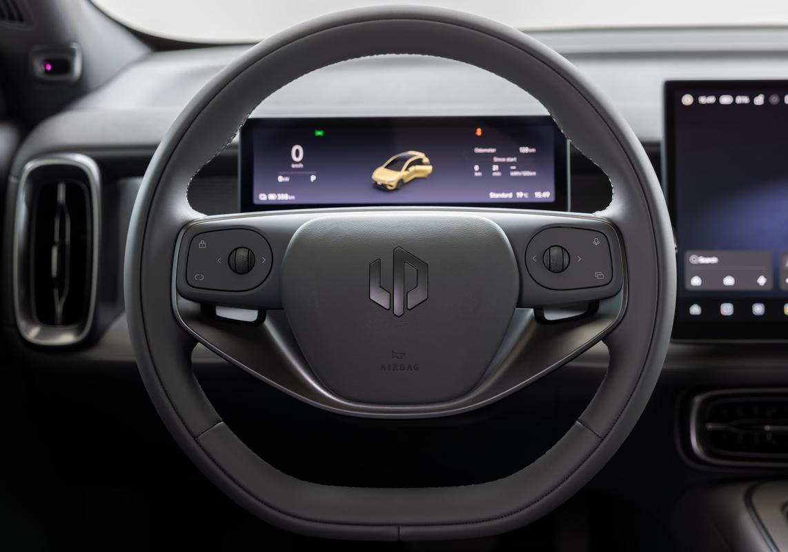 Leapmotor B5 interni