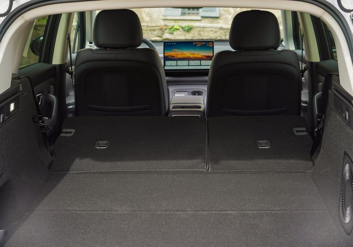 Leapmotor C10 AWD e Long Range - bagagliaio allargato