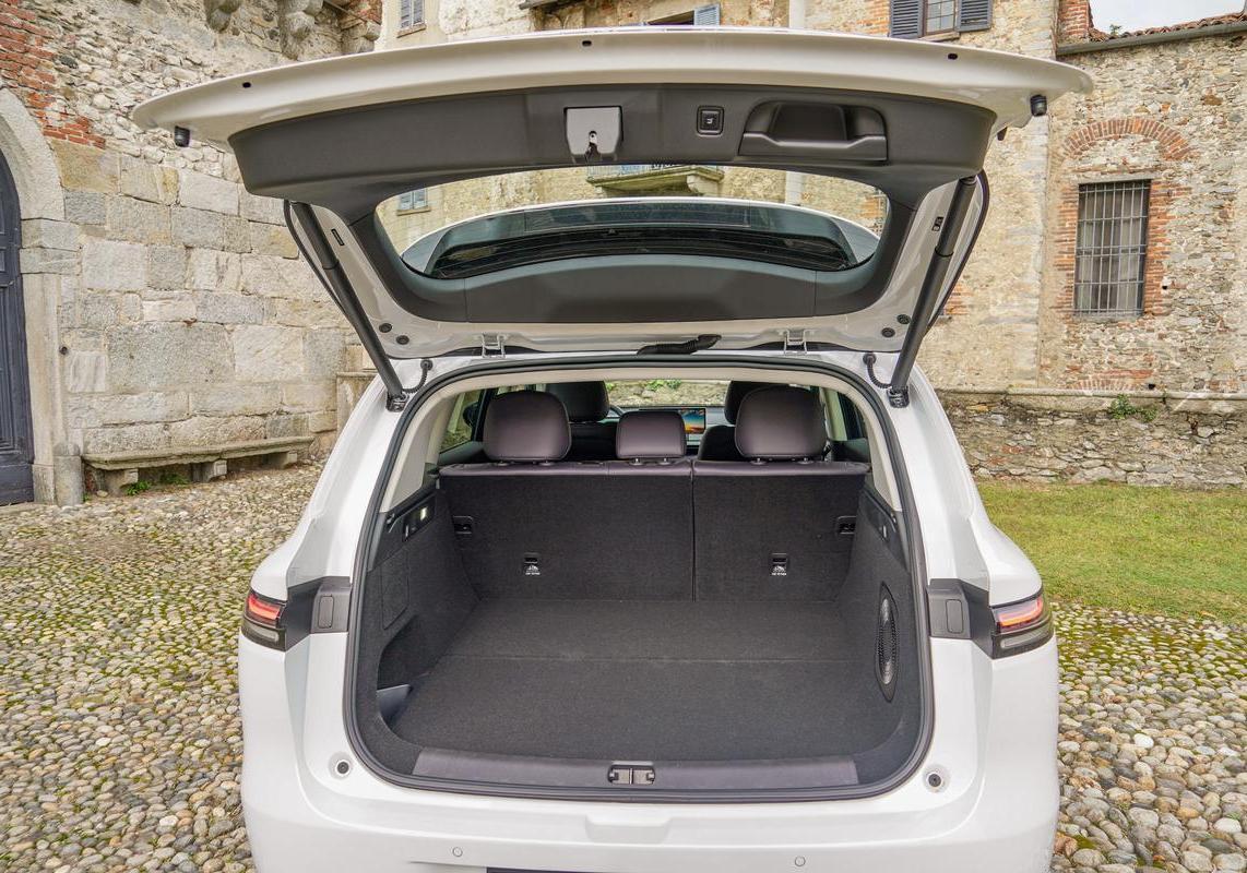 Leapmotor C10 AWD e Long Range - bagagliaio