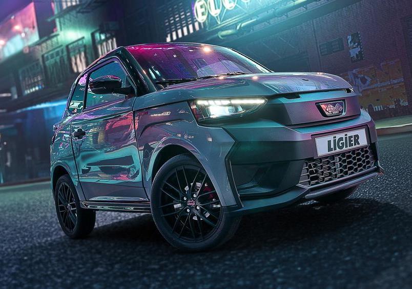 Ligier JS50 by night