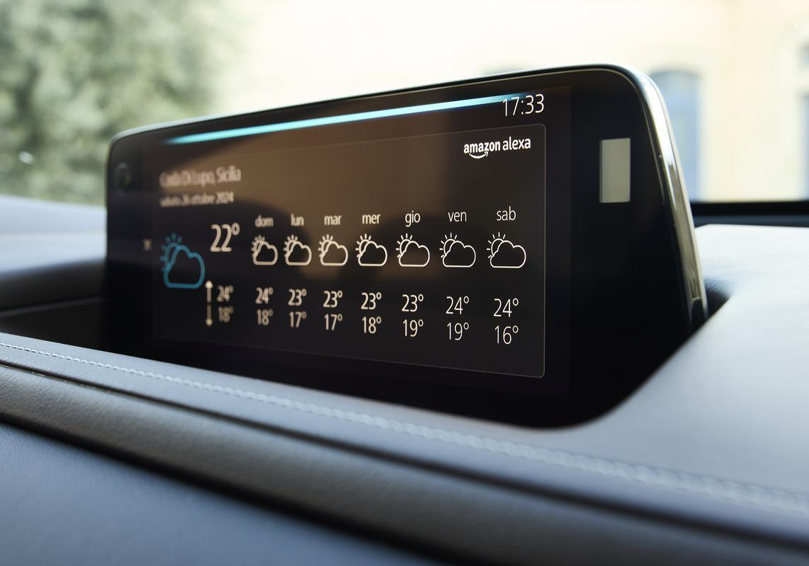 Mazda CX-30 Advantage infotainment