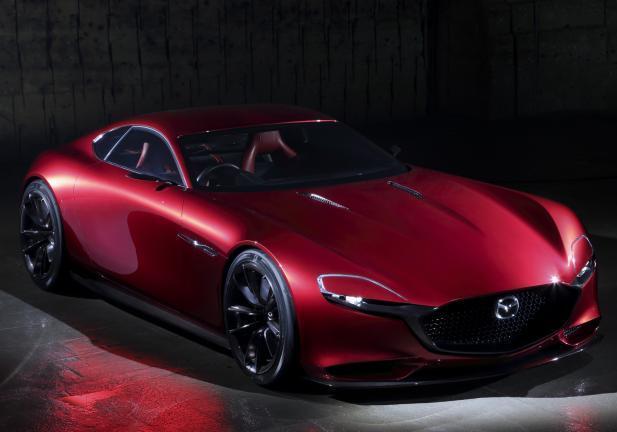 Mazda Rx Vision tre quarti anteriore