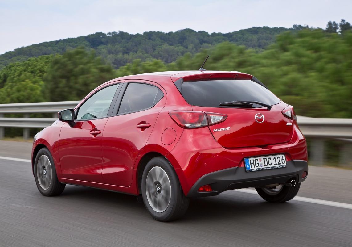 Mazda2 e-Skyactive G Hybrid interni immagine