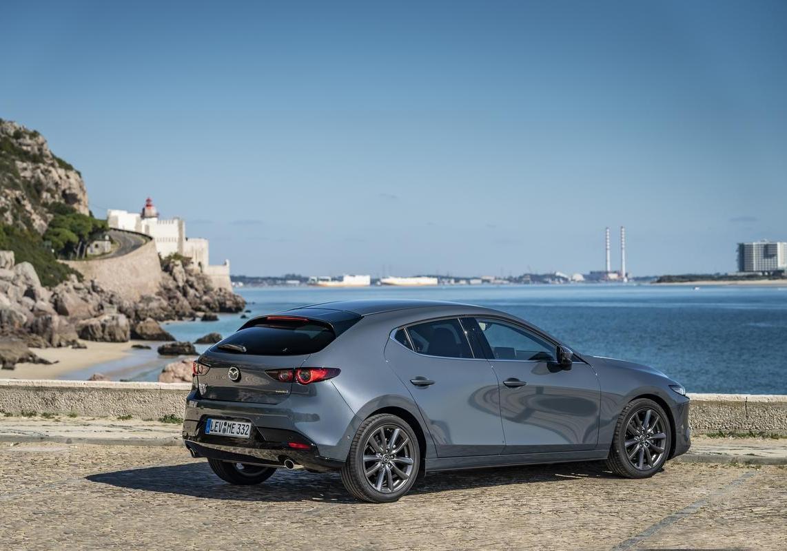 Mazda3 Skyactive-X 2021 foto