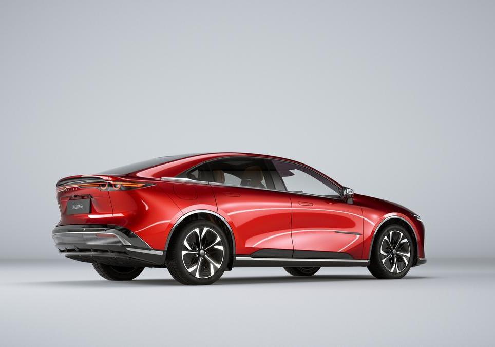 Mazda6e immagine 2