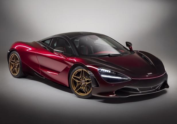 McLaren 720S rossa