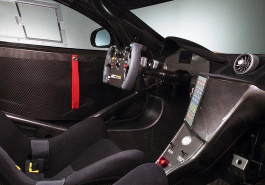 McLaren MP4 12-C Can-Am Edition interni