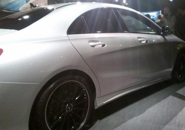 Mercedes CLA Edition 1 dettaglio fiancata