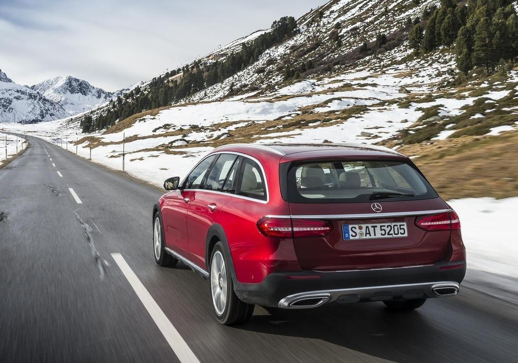 Mercedes Classe E All-Terrain 4x4 posteriore