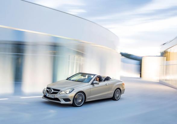 Mercedes Classe E Cabrio restyling 2013 tre quarti anteriore