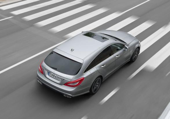 Mercedes CLS Shooting Brake 63 AMG tre quarti posteriore