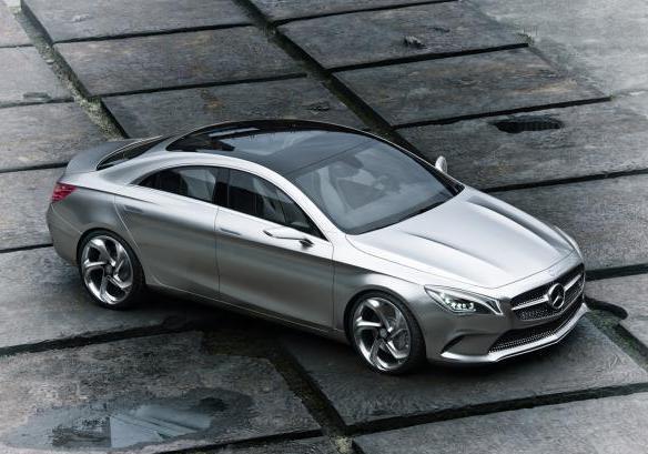 Mercedes Concept Style Coupé tre quarti anteriore
