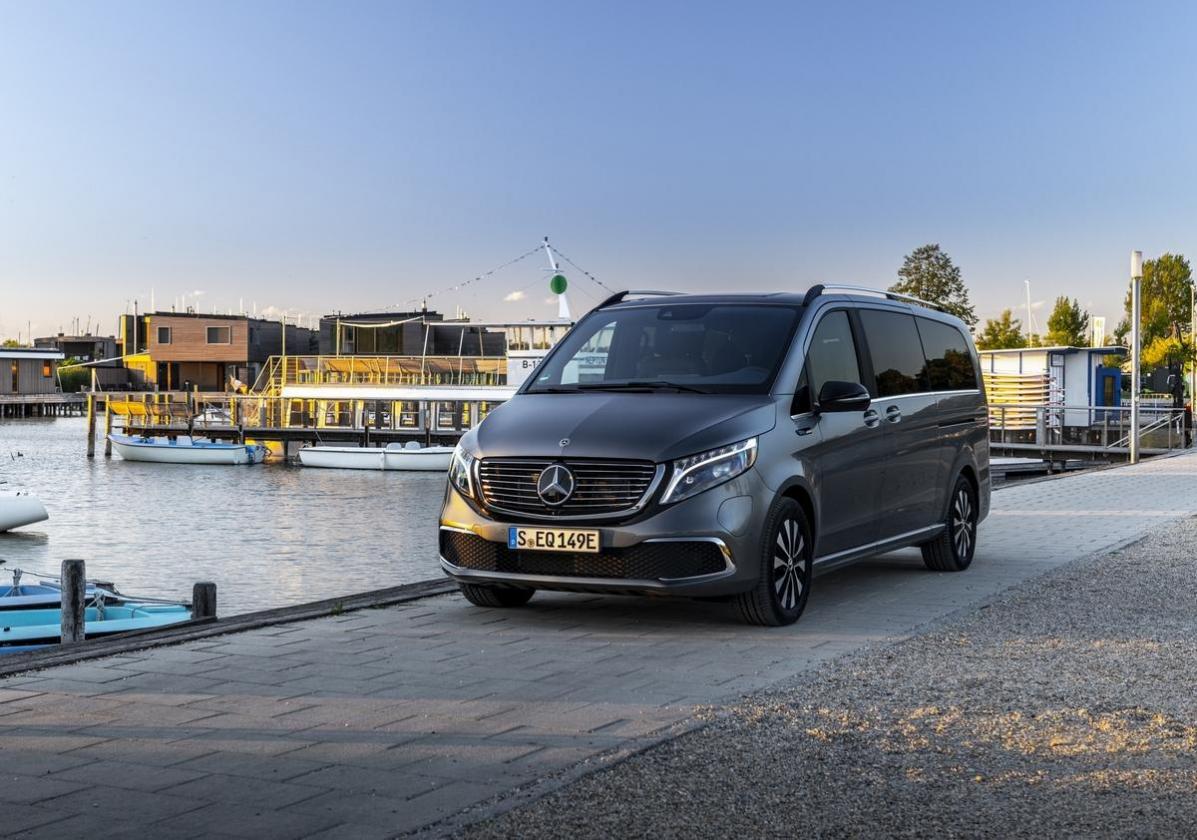 Mercedes EQV 11