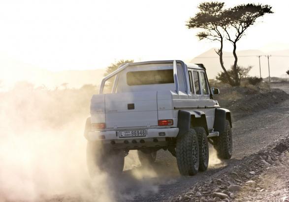 Mercedes G 63 AMG 6x6 posteriore