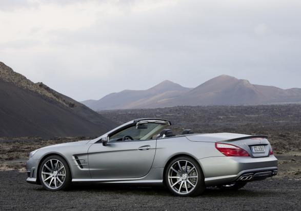 Mercedes SL 63 AMG 2012 1