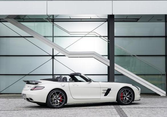 Mercedes SLS AMG GT Final Edition Roadster capotte aperta