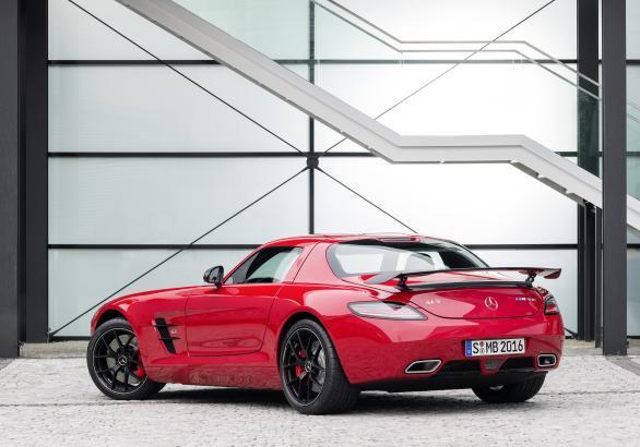 Mercedes SLS AMG GT Final Edition tre quarti posteriore