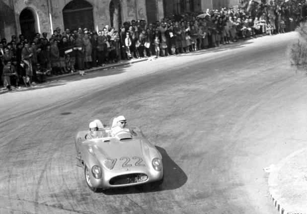 Mille Miglia auto durante la gara