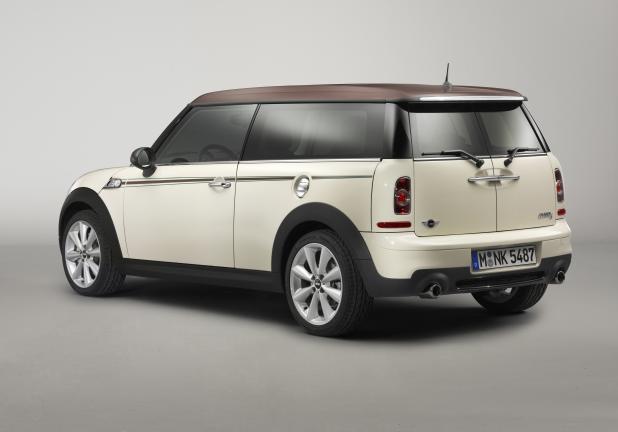 Mini Clubman Hyde Park tre quarti posteriore