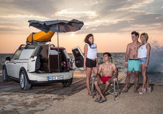 Mini Clubvan Camper in spiaggia