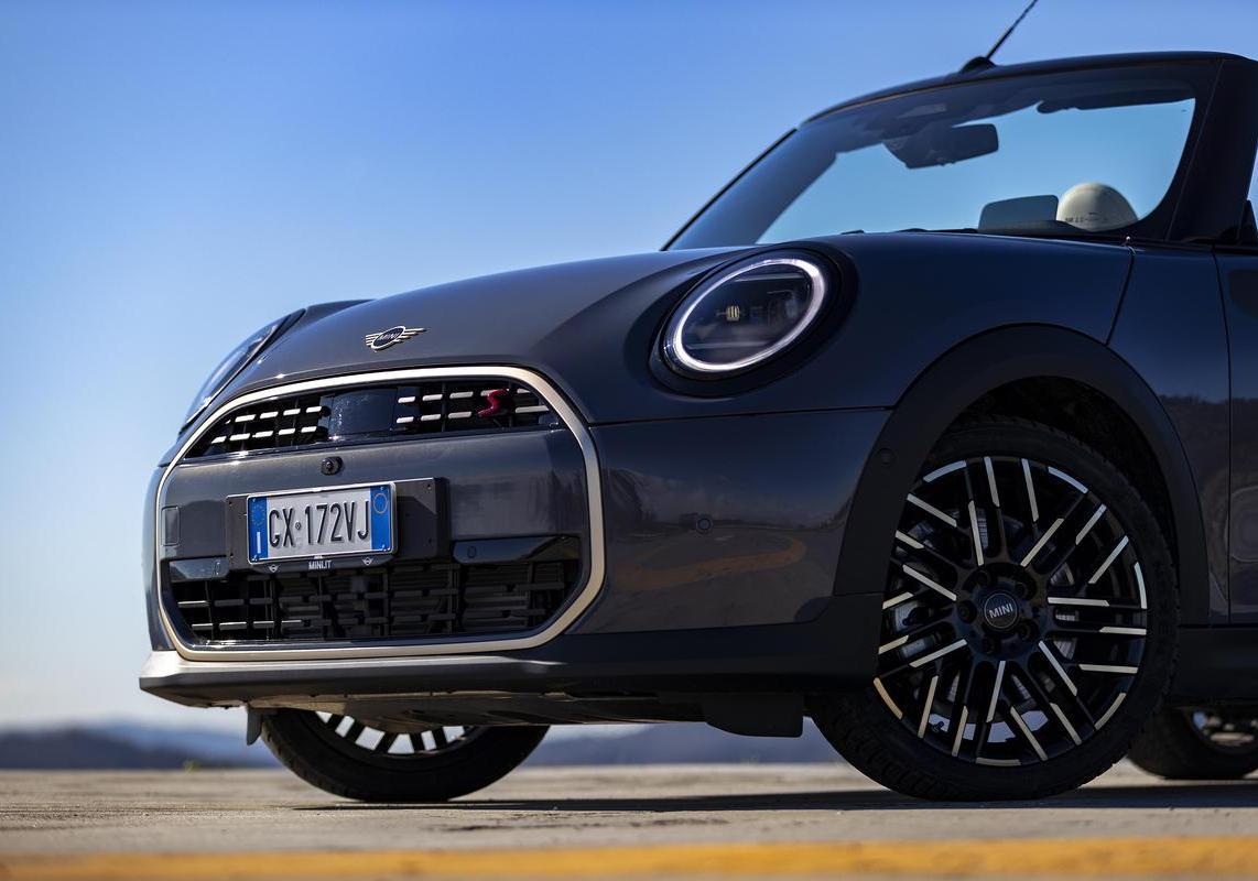 Mini Cooper Cabrio S 2025 frontale