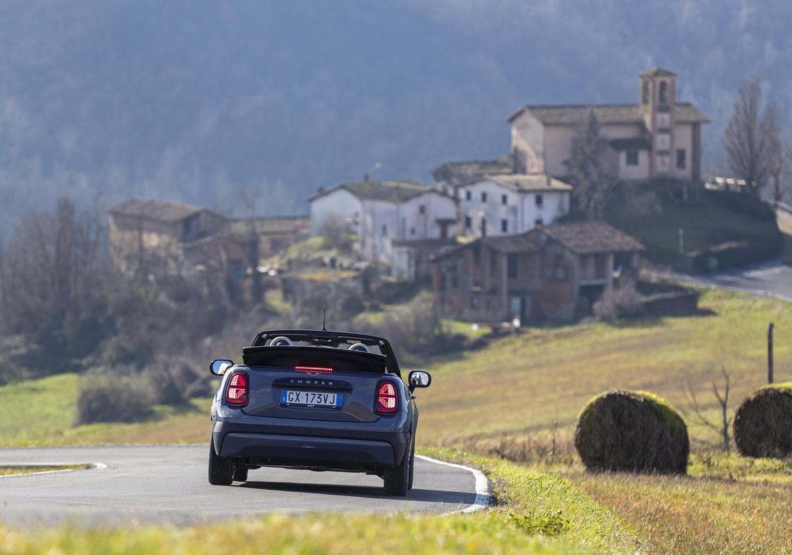 Mini Cooper Cabrio S 2025 test drive