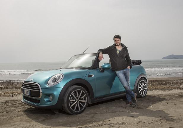 Mini Cooper D Cabrio statica