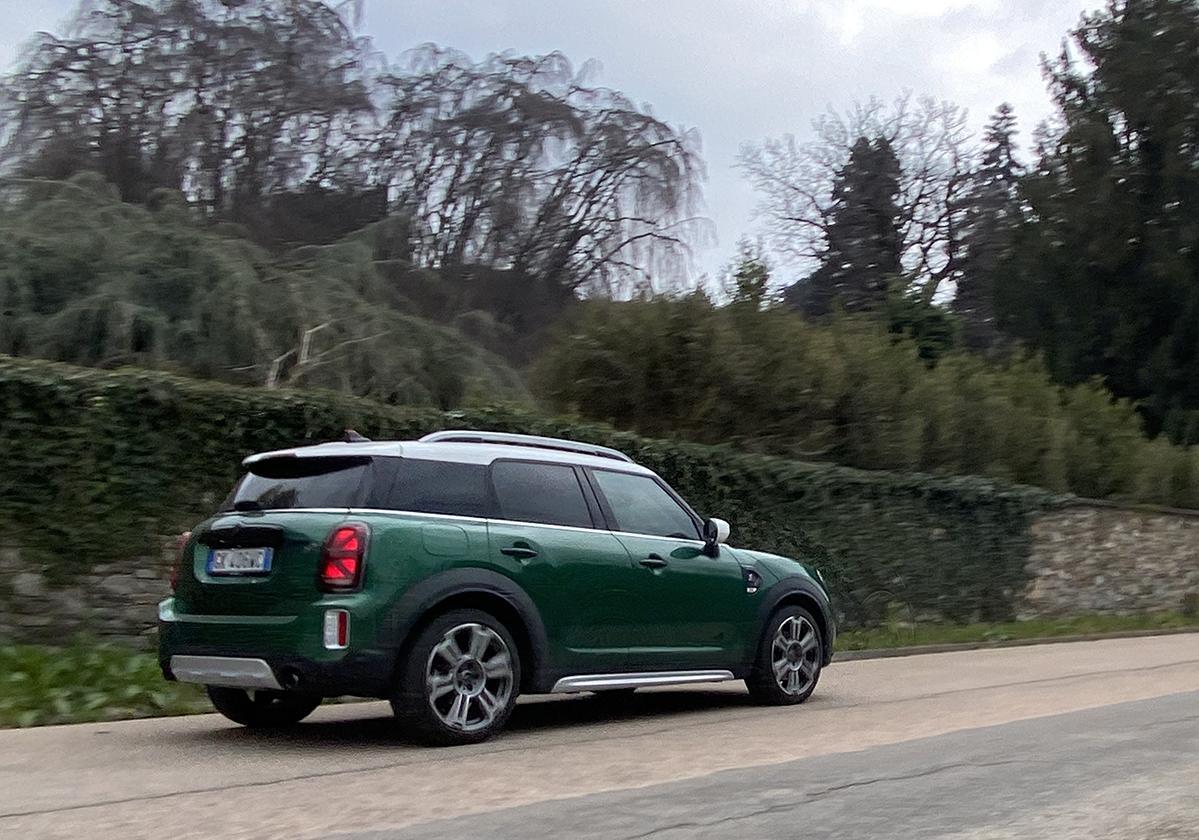 Mini Countryman Cooper SD All4 Racing Green prova