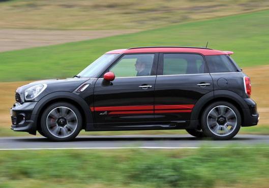 Mini Countryman John Cooper Works profilo sinistro