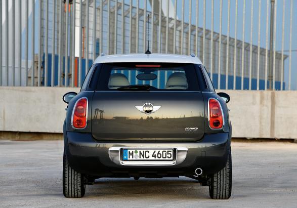 Mini Countryman per neopatentati posteriore