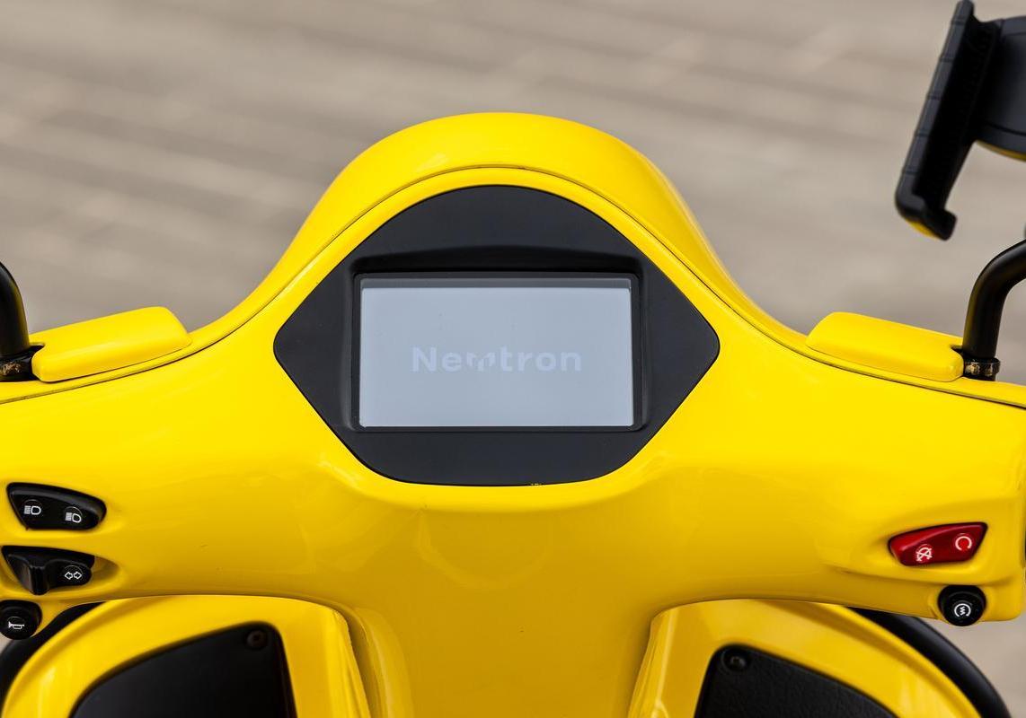 Newtron Vespa 5