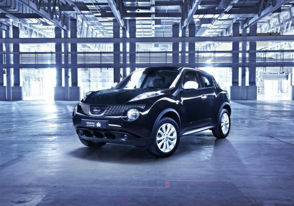 Nissan Juke tre quarti anteriore