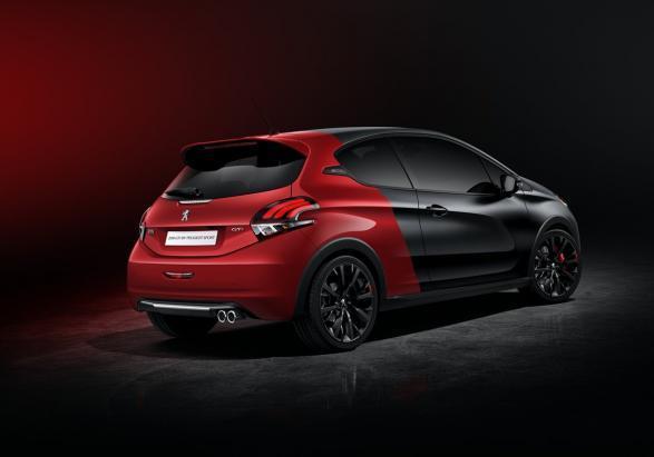 Nuova 208 GTi by Peugeot Sport tre quarti posteriore