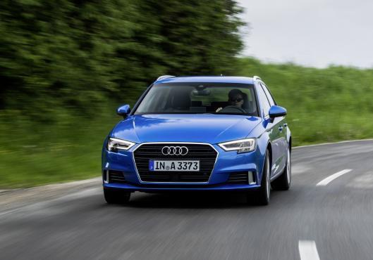 Nuova Audi A3 20 TDI 184 CV tre quarti anteriore