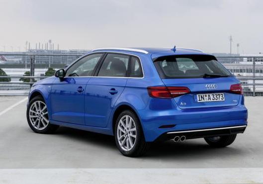 Nuova Audi A3 20 TDI 184 CV tre quarti posteriore