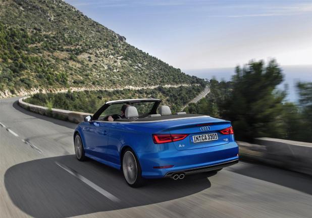 Nuova Audi A3 Cabriolet tre quarti posteriore