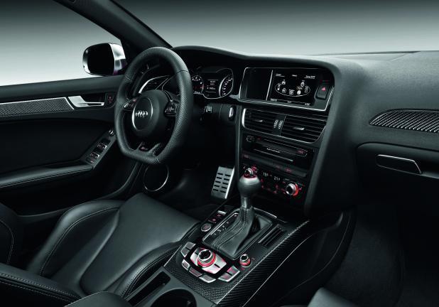 Nuova Audi RS4 Avant 2012 interni