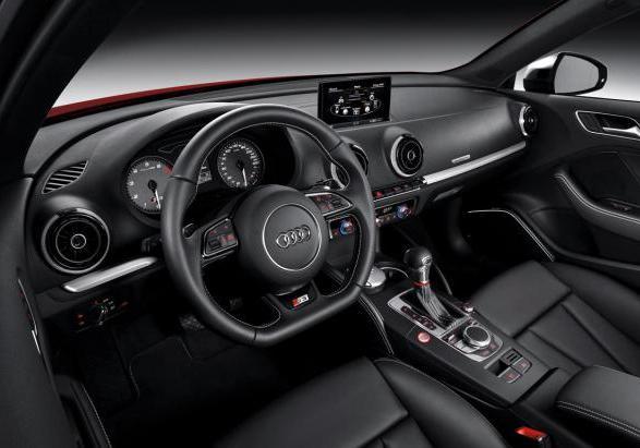 Nuova Audi S3 plancia e comandi