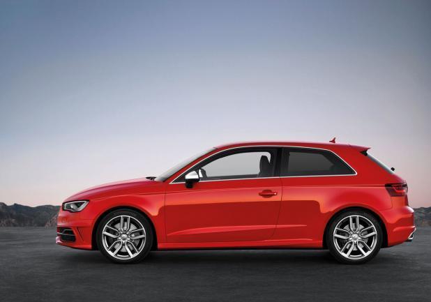 Nuova Audi S3 profilo lato sinistro